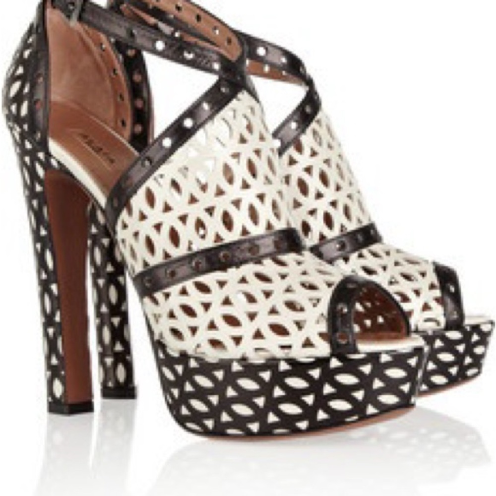Stunning Alaia Black and White Platform Heel - Picture 2 of 6